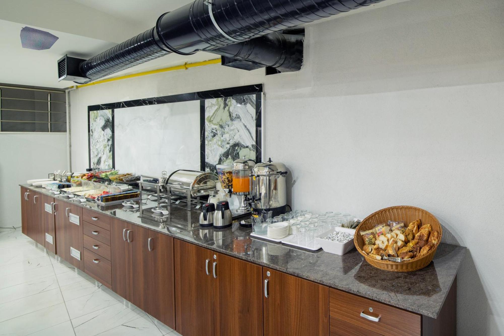 Istanbul Efes Hotel Exterior foto